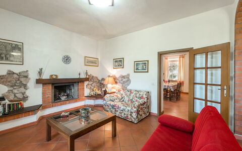 Podere Chiocciolaia: Picture Frame, Table, Property, Furniture, Wood, Comfort, Lighting, Interior Design, Orange, Floor