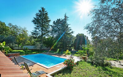Umag 677: Sky, Plant, Water, Daytime, Swimming Pool, Nature, Azure, Tree, Shade, Outdoor Furniture