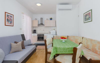 Accommodation:&nbsp;Nena 649.2