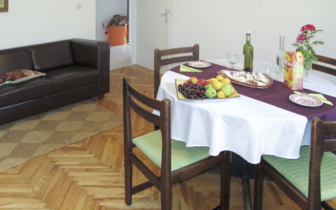 Mošćenička Draga 619: Room, Furniture, Floor, Table, Property, Hardwood, Wood Flooring, Laminate Flooring, Interior Design, Dining Room