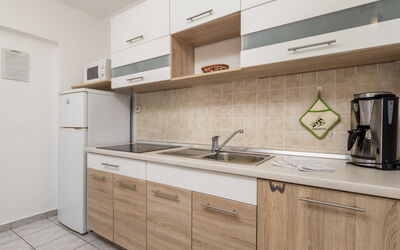 Accommodation:&nbsp;Marina 629.3