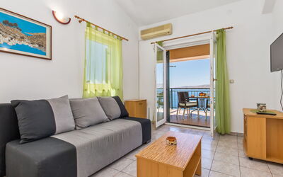 Accommodation:&nbsp;Marina 629.6