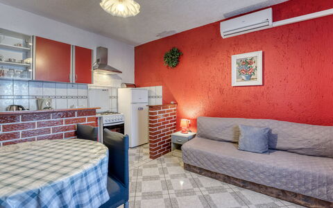 Senj 631: Furniture, Flooring, Floor, Interior Design, Apartment, Room, Ceiling, Chair, Living Room
