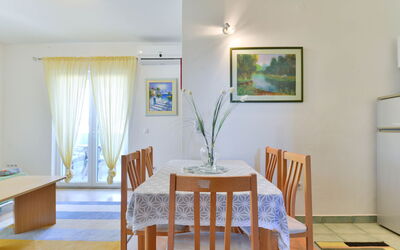Accommodation:&nbsp;Jadran 607.4