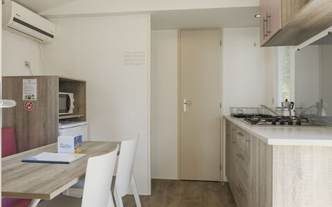 Accommodation:&nbsp;Balatontourist Füred 603.1
