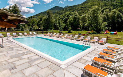 Sampeyre 602: Water, Cloud, Sky, Mountain, Property, Swimming Pool, Tree, Azure, Building, Outdoor Furniture