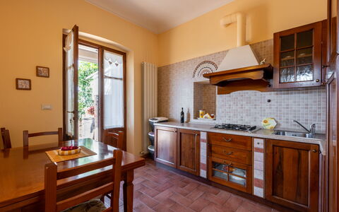 Accommodation:&nbsp;Girasole 607.3