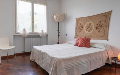 Diano Marina 626: Bedroom, Bed, Furniture, Room, Bed Sheet, Property, Bedding, Mattress, Bed Frame, Floor