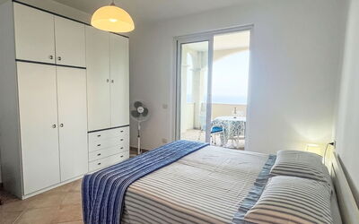 Accommodation:&nbsp;Bianca (Ptl200) 612.1