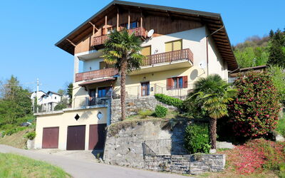 Cannero Riviera 625: Property, House, Building, Residential Area, Home, Real Estate, Estate, Architecture, Apartment, Villa