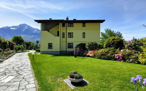 Domaso 641: Sky, Plant, Flower, Cloud, Property, Window, Building, Green, House, Natural Landscape