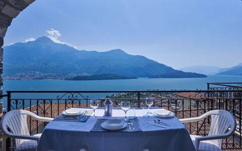 Domaso 645: Sky, Water, Table, Daytime, Property, Furniture, Mountain, Chair, Blue, Light