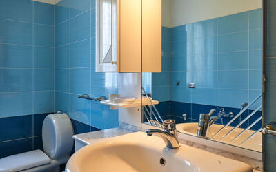 Accommodation:&nbsp;Aurora (Dma331) 645.2