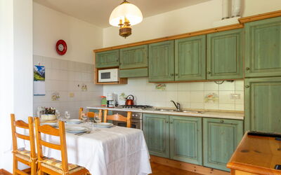 Accommodation:&nbsp;Ronco (Vna215) 618.1