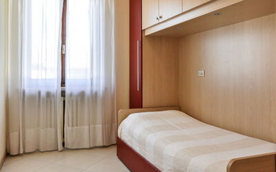 Accommodation:&nbsp;Argentina 712.1