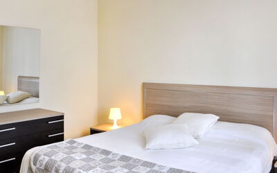Accommodation:&nbsp;Argentina 712.4