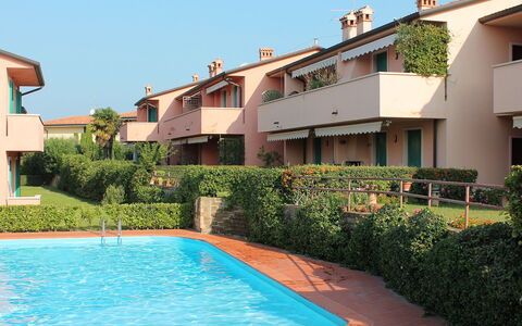 Lazise 716: Plant, Building, Sky, Daytime, Property, Window, Tree, Urban Design, Neighbourhood, Condominium
