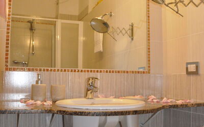 Accommodation:&nbsp;La Madonnina 717.4