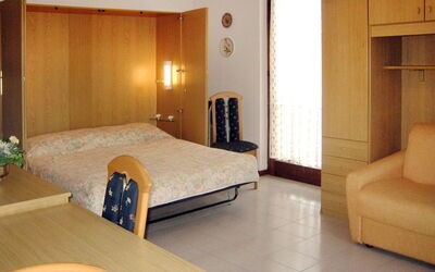 Accommodation:&nbsp;Sole del Garda 718.1
