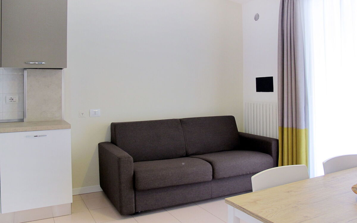 Accommodation:&nbsp;Lugana Marina (Sir450) 623.1