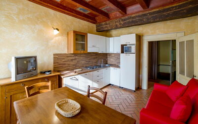Accommodation:&nbsp;Borgo Alba Chiara 608.2
