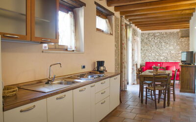 Accommodation:&nbsp;Borgo Alba Chiara 608.2
