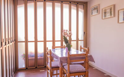 Accommodation:&nbsp;Delvai 653.3