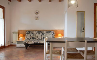 Ca' Pignoi 625.3: Table, Furniture, Property, Couch, Building, Wood, Window, Interior Design, Architecture, Living Room