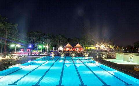 Sistiana-Duino-Aurisina 603: Water, Plant, Sky, Swimming Pool, Building, Nature, Azure, Tree, Architecture, Leisure