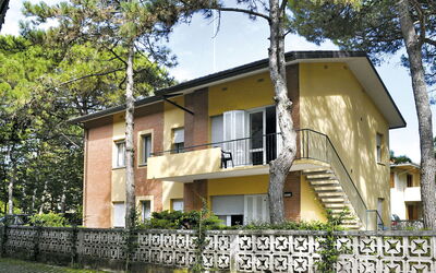 Bibione 632: House, Property, Home, Building, Real Estate, Architecture, Cottage, Residential Area, Tree, Neighbourhood