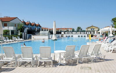 Rosolina Mare 650: Resort, Vacation, Swimming Pool, Town, Building, Summer, Tourism, Furniture, Leisure, Real Estate
