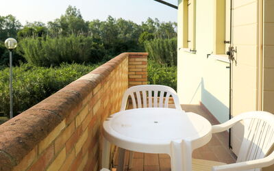 Accommodation:&nbsp;Solmare 651.12