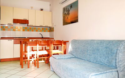 Accommodation:&nbsp;Solmare 651.12