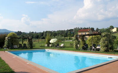 Lucca 656: Swimming Pool, Property, Real Estate, Building, Estate, Leisure, Villa, House, Vacation, Resort