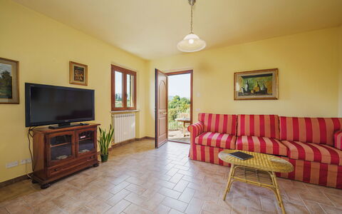 Chiatri 609: Property, Furniture, Picture Frame, Houseplant, Wood, Living Room, Cabinetry, Plant, Floor, Chair