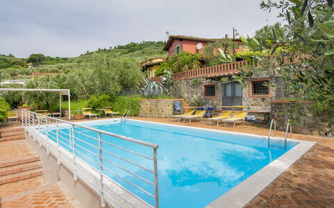 Montecatini Terme 615: Water, Sky, Building, Plant, Property, Swimming Pool, Cloud, Window, Azure, Tree