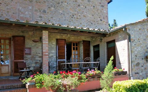 Orciatico 636: Plant, Flower, Property, Window, Building, Botany, Architecture, Sky, Flowerpot, Cottage