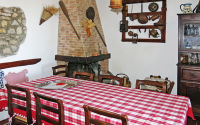 Accommodation:&nbsp;Castagni i + Castagni Ii 636.3