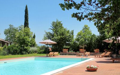 San Gimignano 647: Swimming Pool, Property, House, Vacation, Resort, Real Estate, Leisure, Building, Home, Residential Area