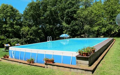 Sovicille 607: Swimming Pool, Property, Rectangle, Leisure, Grass, Real Estate, House, Swimming Machine