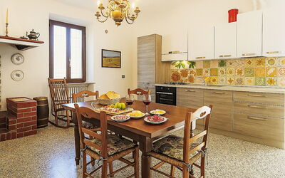 Accommodation:&nbsp;I Cipressi 631.4