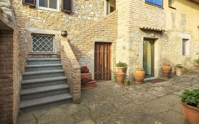 Accommodation:&nbsp;I Cipressi 631.4
