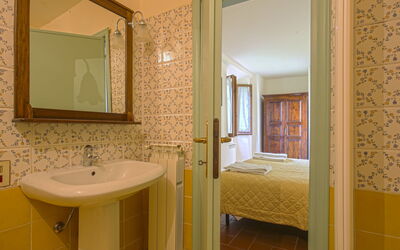 Accommodation:&nbsp;Campiglia 617.3