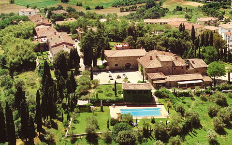 Accommodation:&nbsp;Chiostro (Mee108) 604.7