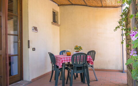 Cecina 609: Property, Room, House, Building, Real Estate, Furniture, Interior Design, Floor, Table, Architecture