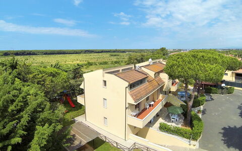 Cecina 610: Sky, Plant, Cloud, Property, Building, Tree, Land Lot, Natural Landscape, Urban Design, House