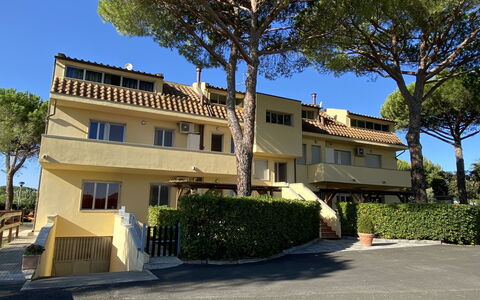 Accommodation:&nbsp;Riviera 9 610.6