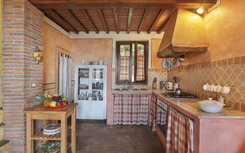 Buti 608: Property, Room, Building, Ceiling, Furniture, Countertop, Interior Design, House, Beam, Kitchen