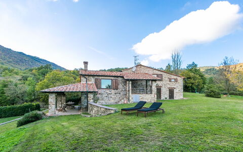 Montieri 609: Water, Sky, Azure, Cloud, Coastal And Oceanic Landforms, Lake, Leisure, Resort Town, Beach