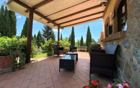 Riparbella 626: Plant, Property, Flowerpot, Building, Houseplant, Tree, Shade, Flower, Landscape, Leisure